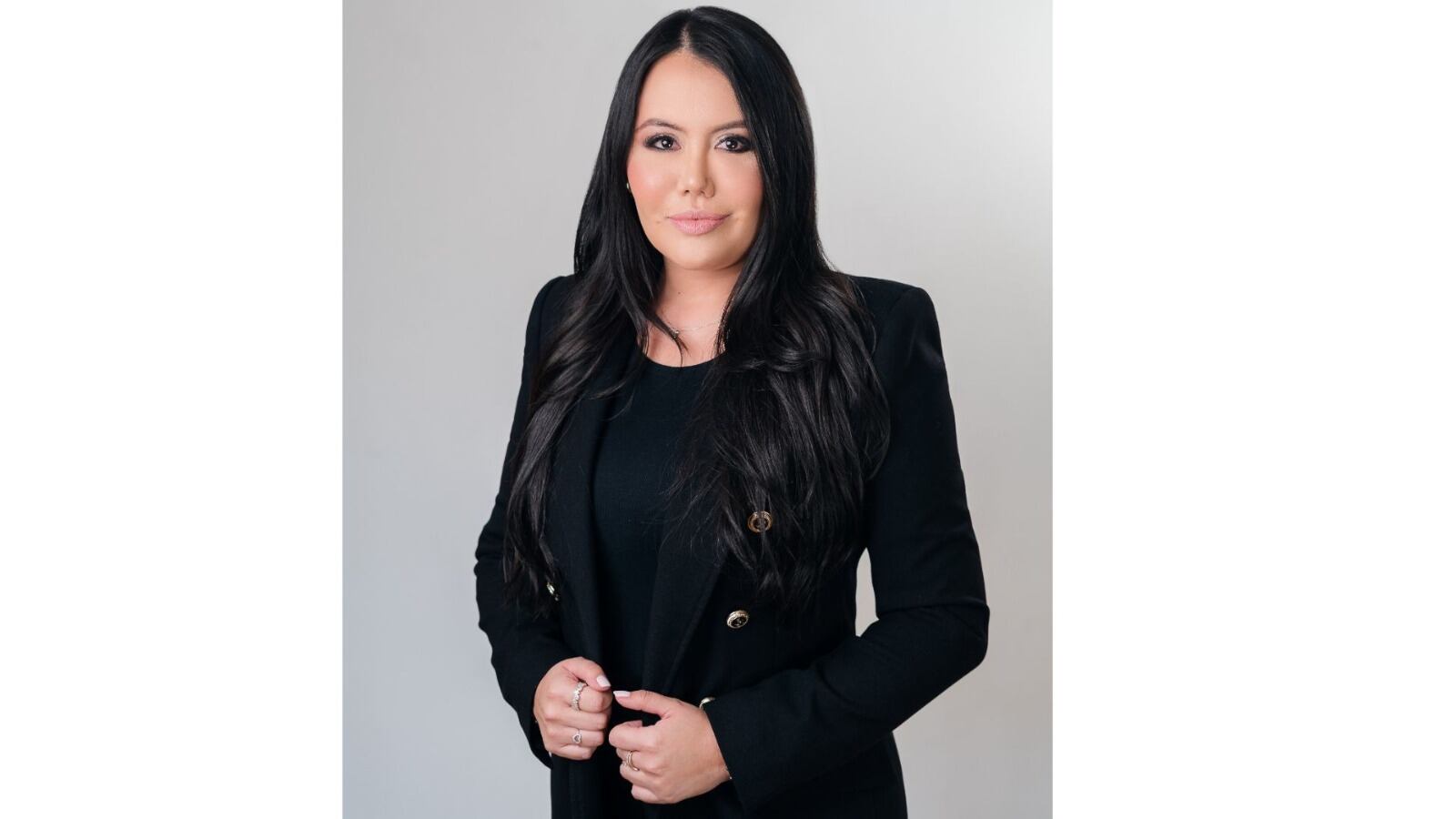 KonEmpleo automatiza el reclutamiento y la selección de cargos operativos por medio de una tecnología que permite suplir cargos en menos de 72 horas, arrojando ofertas a la medida. Hasta el momento, esta plataforma ha impactado positivamente la vida de 42.000 familias colombianas.