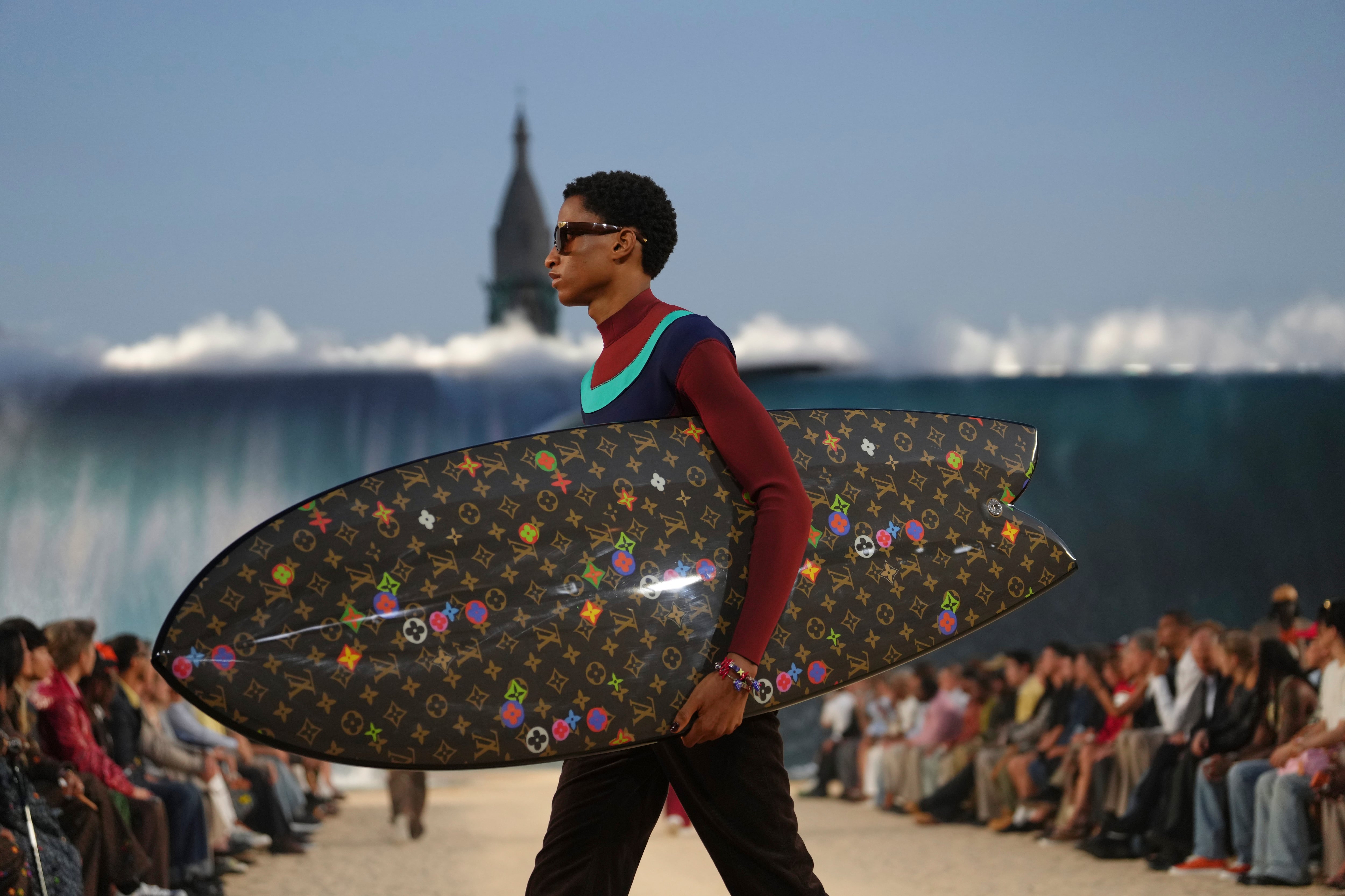 Pharrell Williams en el show de Louis Vuitt Spring Summer 2027.