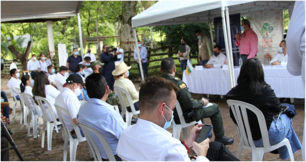 El acto de entrega de predios, para labores productivas, a excombatientes en Huila