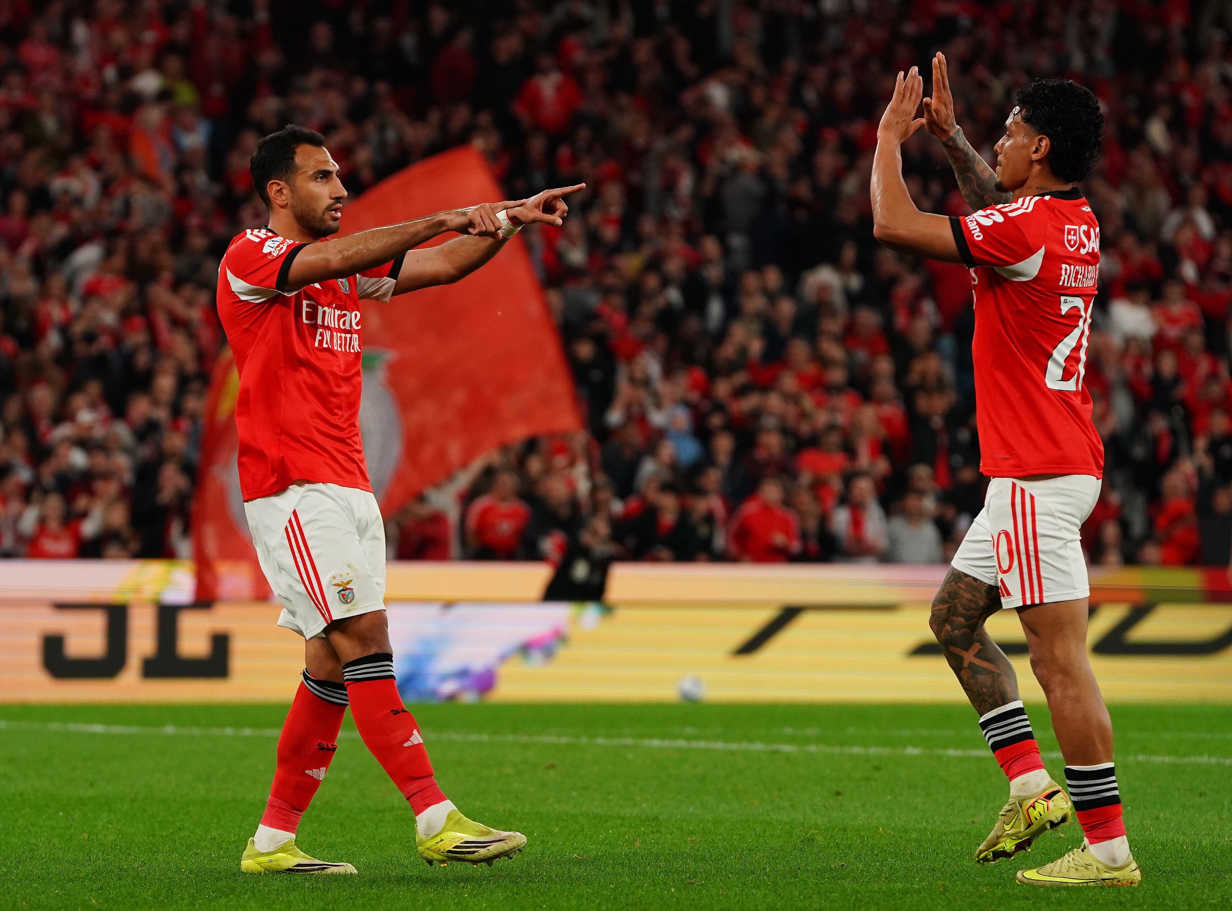 Benfica celebra una victoria más en la Liga de Portugal.