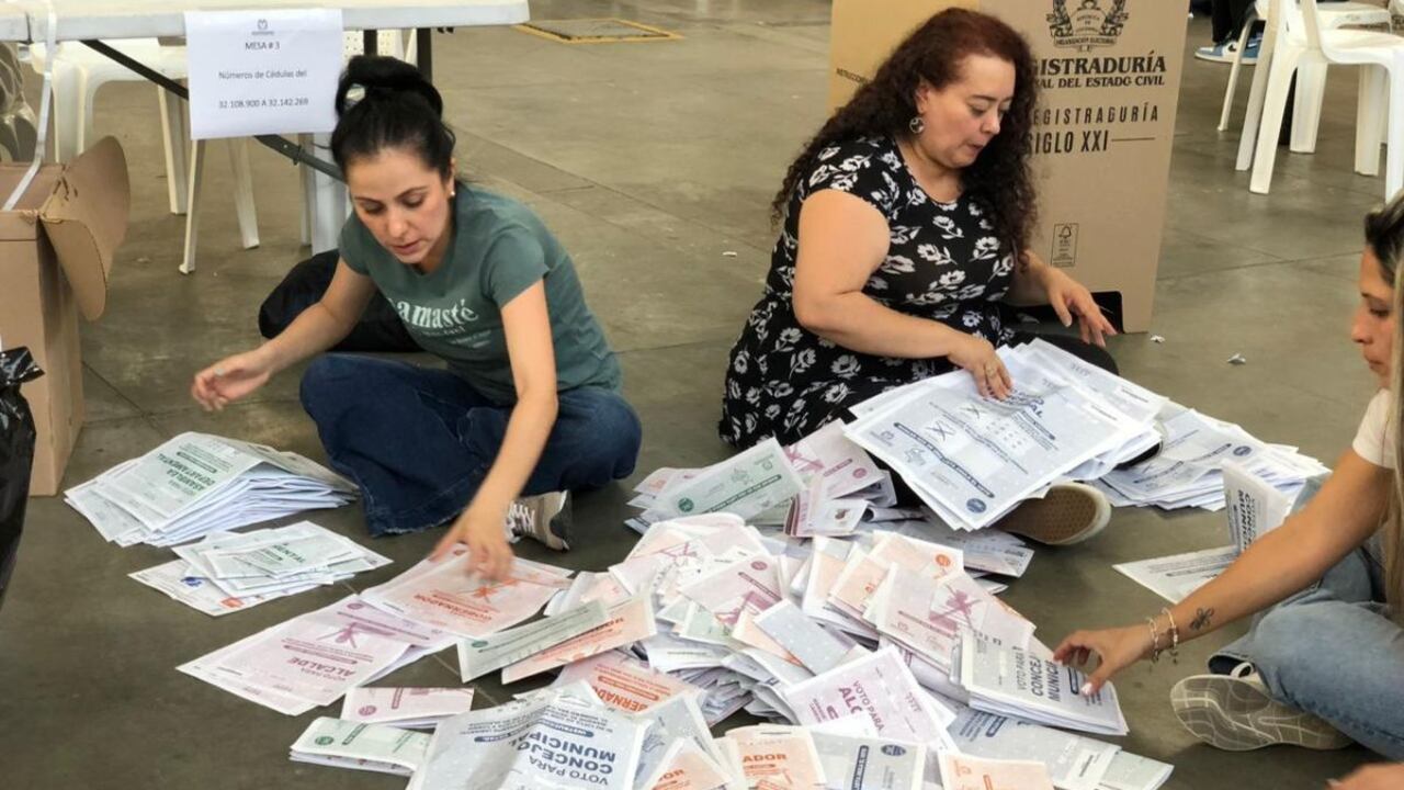 Alcaldes y gobernadores tendrán derecho a dinero por reposición de votos si el candidato obtuvo el 4% de los votos validos