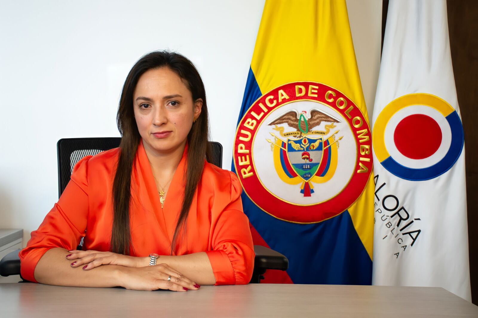 Contralora contra la Corrupción.