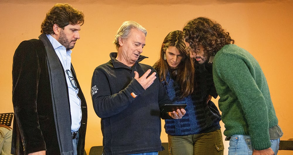 Con la incursión de Sergio Cabrera en la dirección de escena de ópera, el género da un paso histórico en el país.