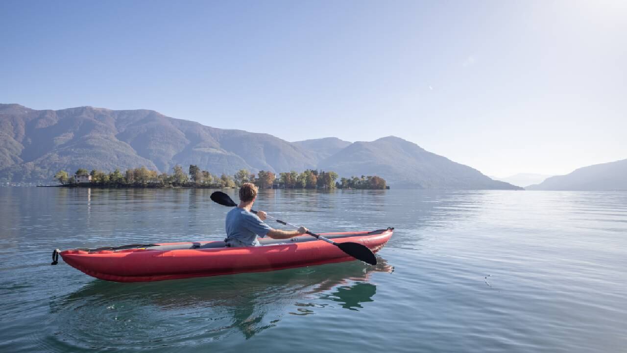 El sospechoso aseguró haber remado hasta un lago en Ginebra donde se deshizo del cadáver (imagen de referencia).