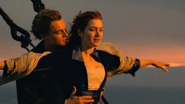 Titanic. Hace veinticinco años Kate y Leo se hundieron en miles de corazones. 