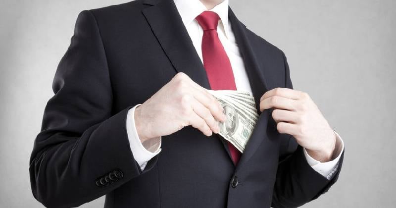 La UIAF es una unidad adscrita al Ministerio de Hacienda y se dedica a detectar operaciones sospechosas con el fin de evitar que estas permeen al sistema financiero nacional.