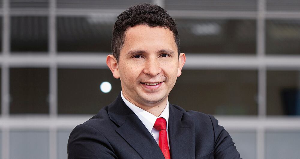 Luis Alejandro  Pérez Q.Rector del Liceo Campo David