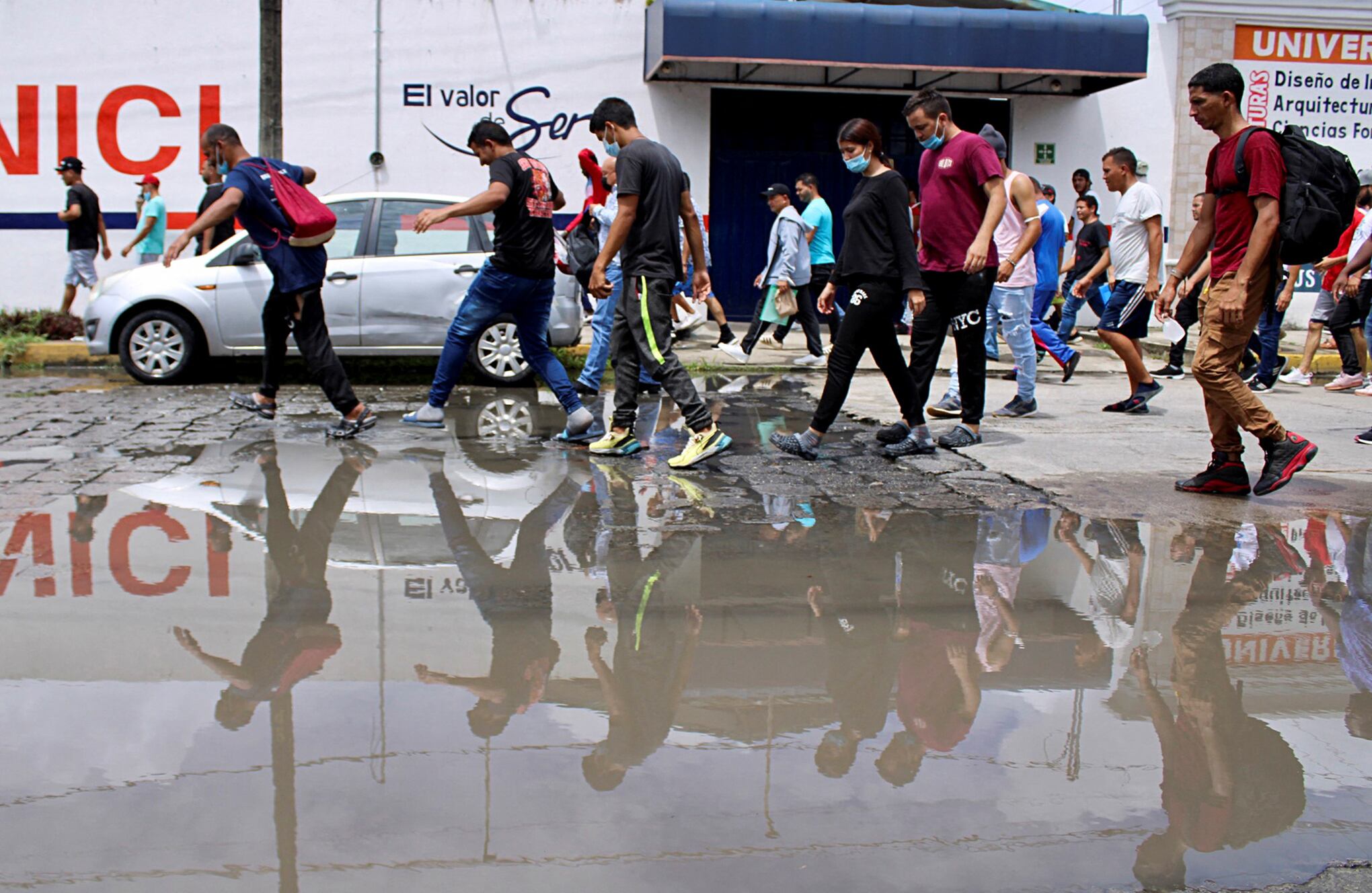 En imágenes : Caravana de migrantes se dirige a la frontera de EE.UU.