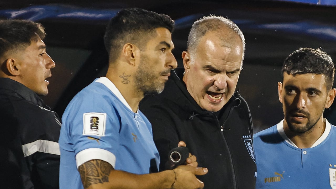 Marcelo Bielsa se pronunció tras dejar fuera de convocatoria a Luis Suárez.