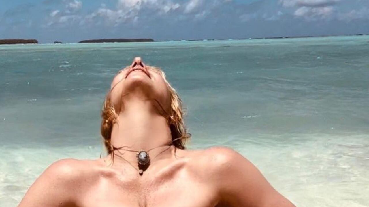 La cantante estadounidense publicó varias fotos que no dejaron nada a la imaginación