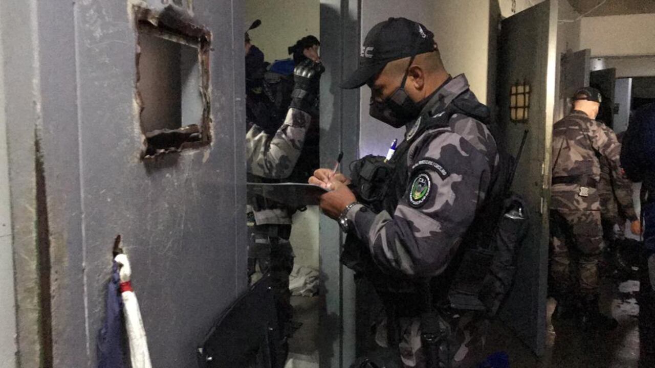 Inpec se tomó las pricipales cárceles del país. Arrancaron con La Picota.