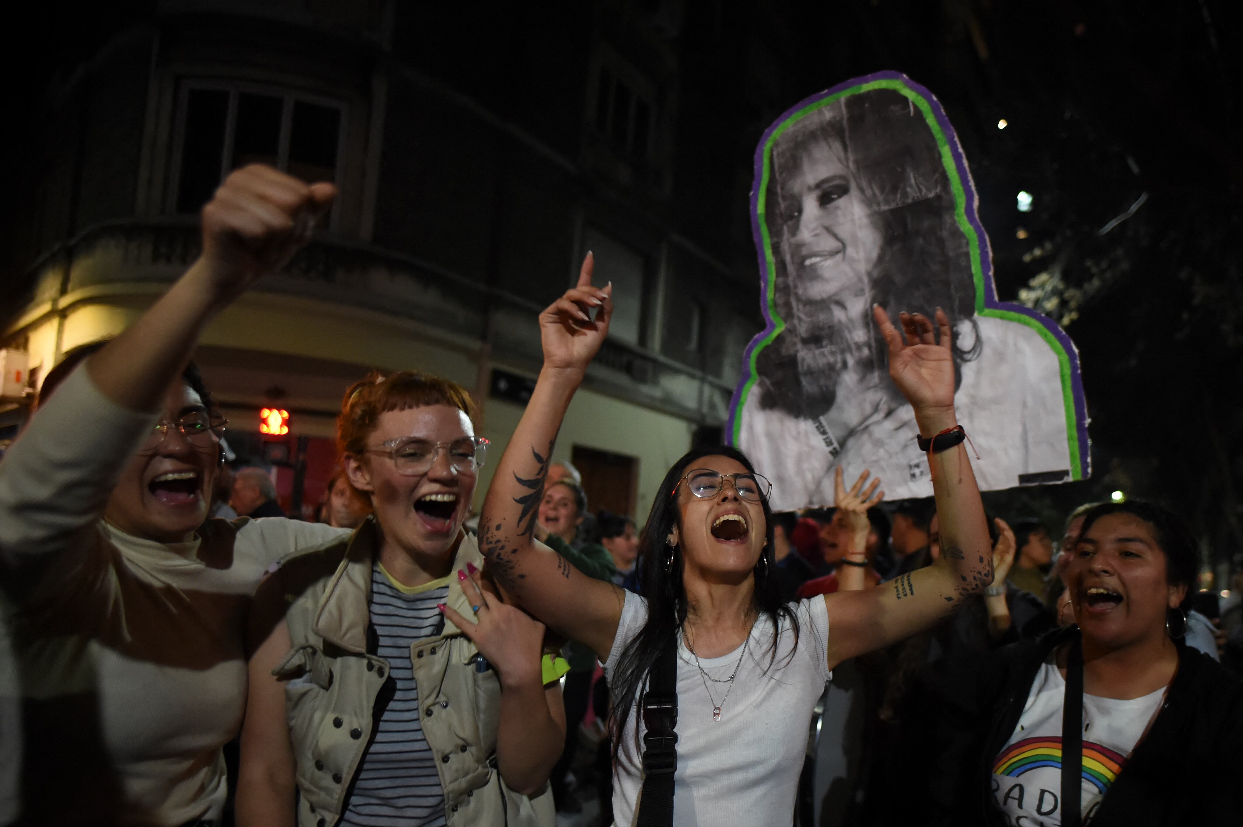 Concentración a favor de la expresidenta Fernández de Kirchner, acusada de delitos de corrupción.