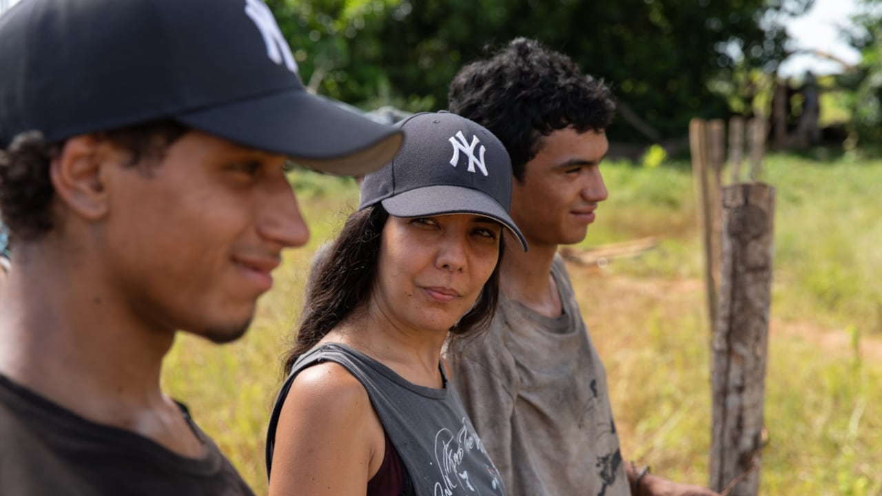 En primer plano, 'Ra' actor natural y unos de los protagonistas de la película Los Reyes del Mundo