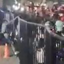 Turba enardecida intentó ingresar a la fuerza a Santa Marta.