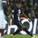 PSG's Kylian Mbappe in action during the French League One soccer match between Paris Saint-Germain and Monaco at the Parc des Princes in Paris, France, Sunday, Aug. 28, 2022. (AP Photo/Aurelien Morissard)