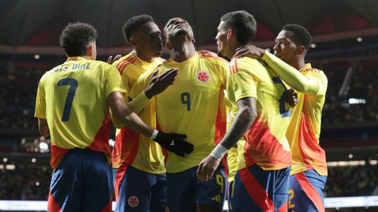 Néstor Lorenzo tendría lista su convocatoria de 26 jugadores.