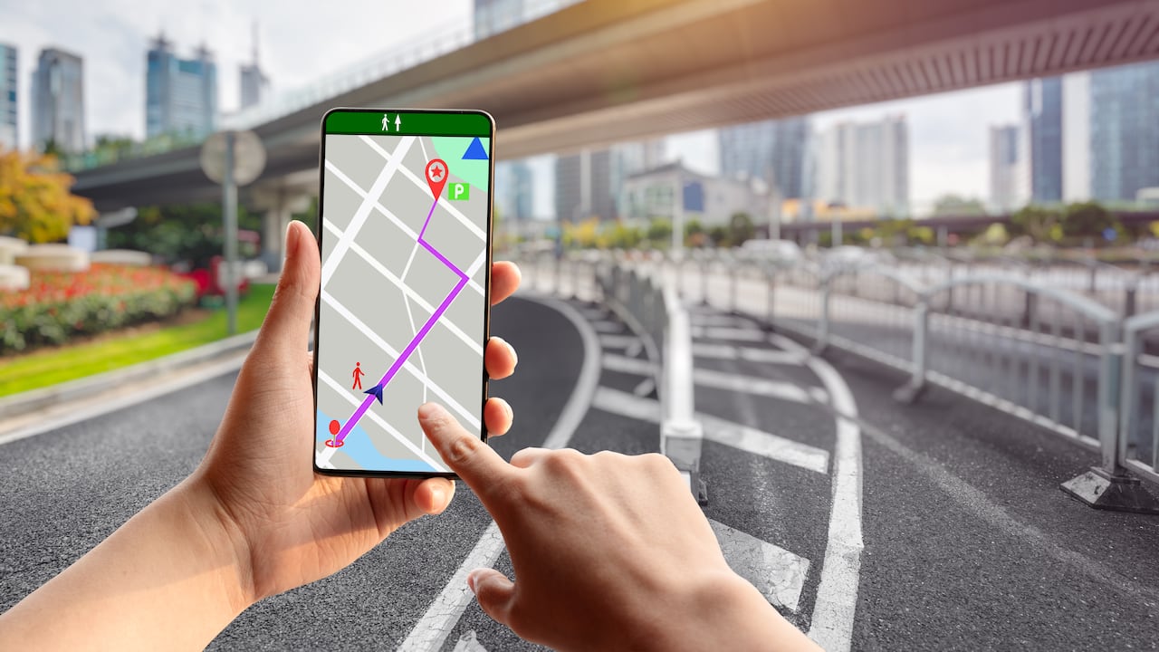 Google Maps es una de las aplicaciones que ayudan a identificar radares gracias a la colaboración entre usuarios.