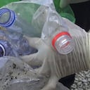 Esta fotografía sin fecha proporcionada por el Ministerio de Unificación de Corea del Sur el 24 de junio de 2024 muestra basura norcoreana desde globos que cruzaron la frontera intercoreana, en un lugar no revelado en Corea del Sur.