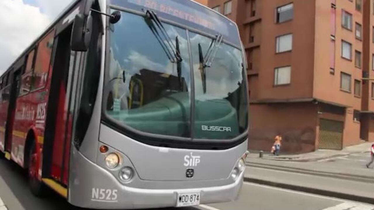 Los servicios de TransMilenio presentan demoras por concierto en la Calle 80.