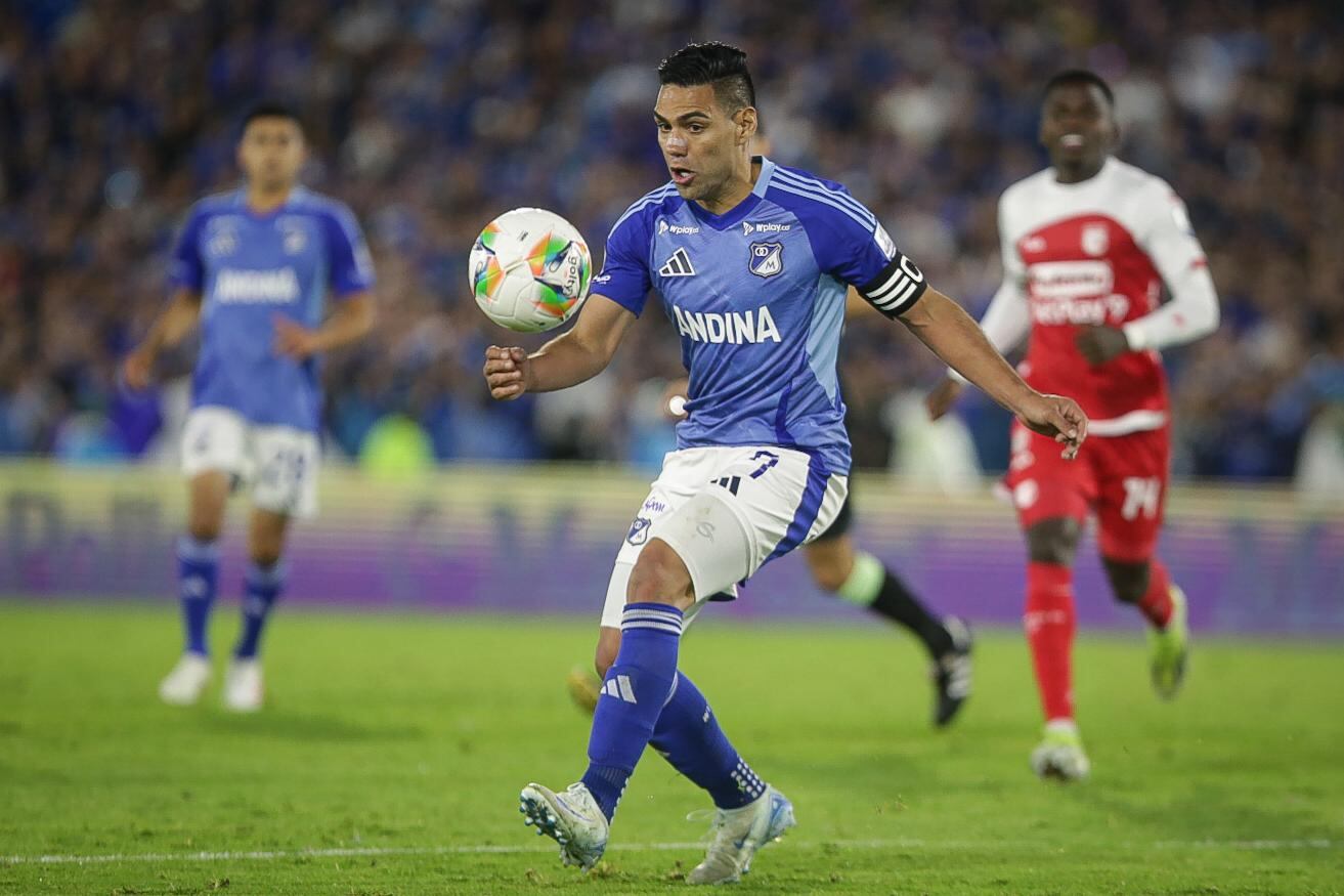 Falcao, capitán de Millonarios, en el clásico contra Santa Fe.