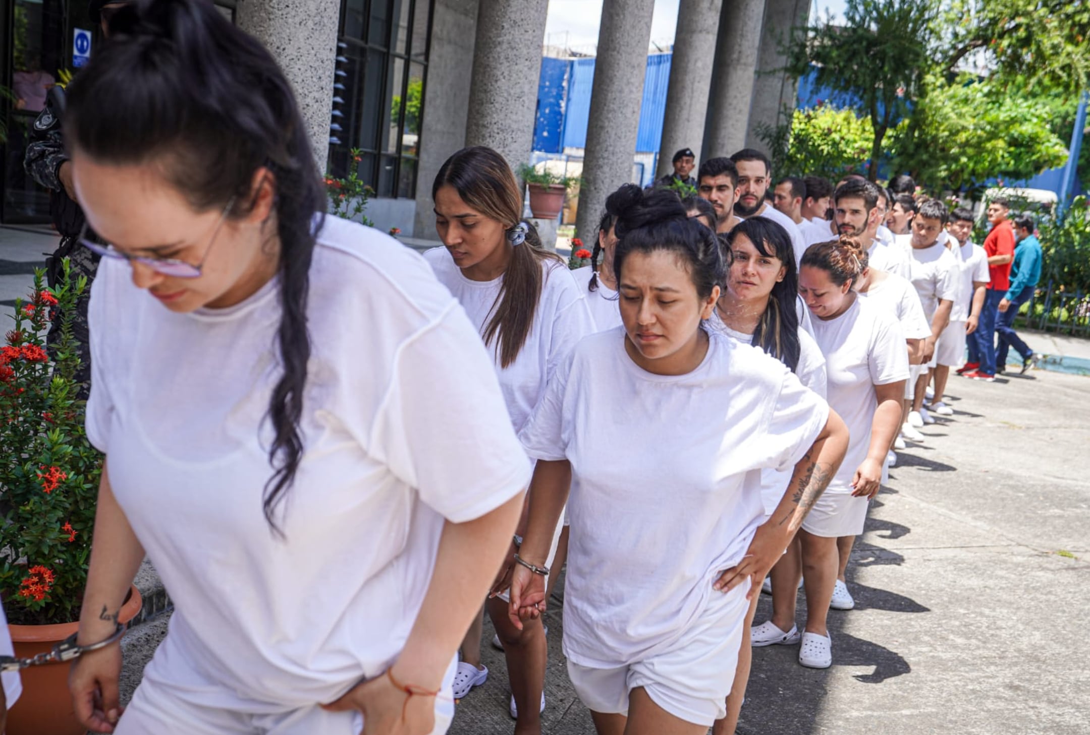 Colombianos. Foto: Twitter. Fiscalía General El Salvador @fgr_sv
