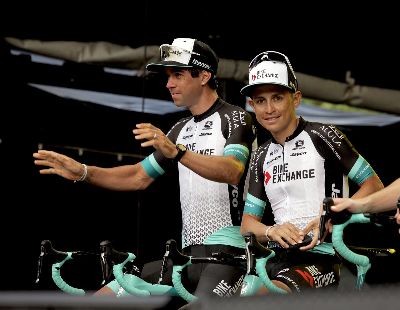 PRESENTACION EQUIPOS TOUR 2021