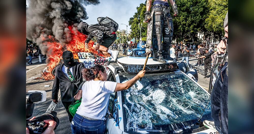 Se reportaron una serie de agresiones, embestidas y disturbios.