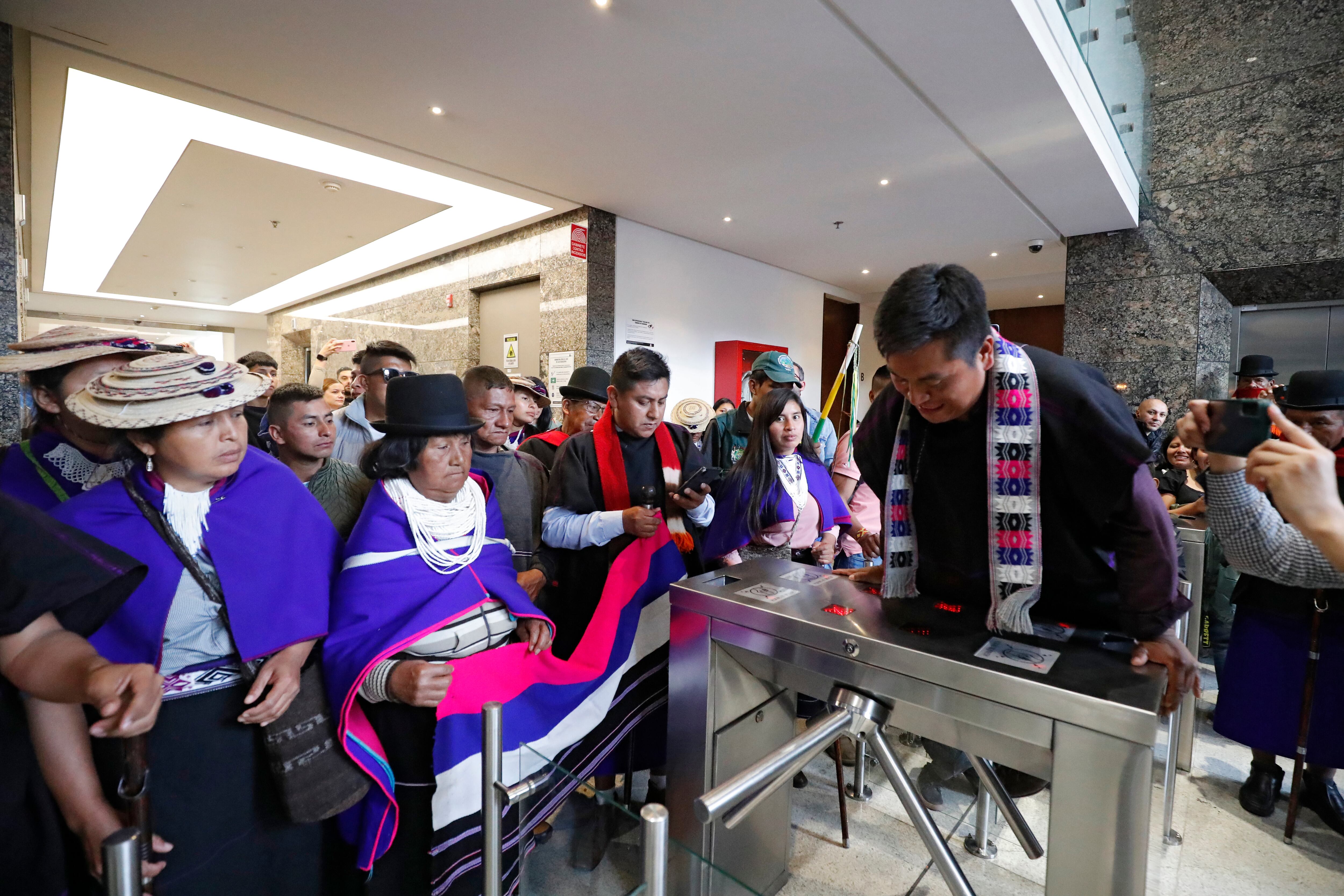 Toma A Semana minga indígena