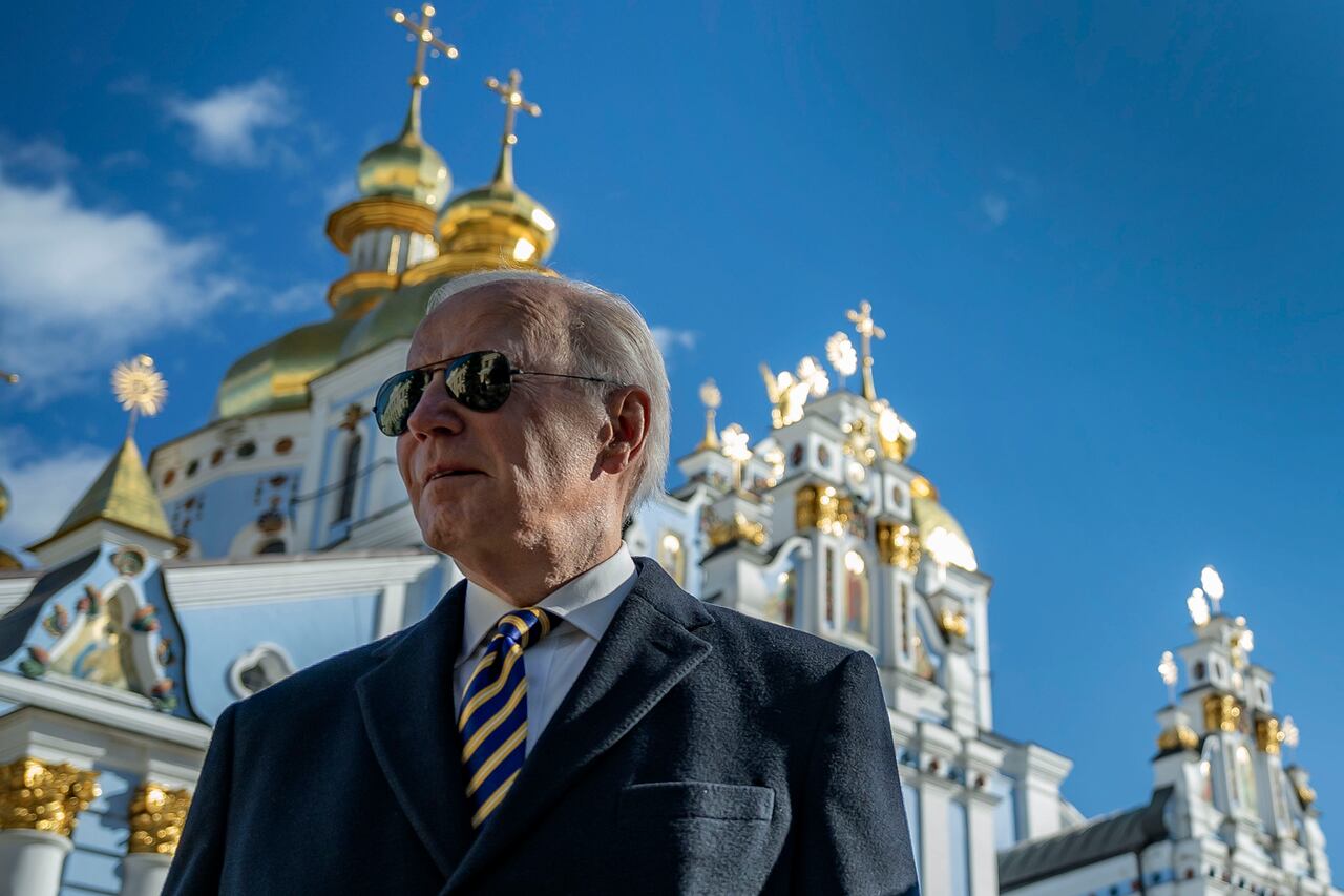 En imágenes : Biden realiza visita sorpresa a Ucrania devastada por la guerra