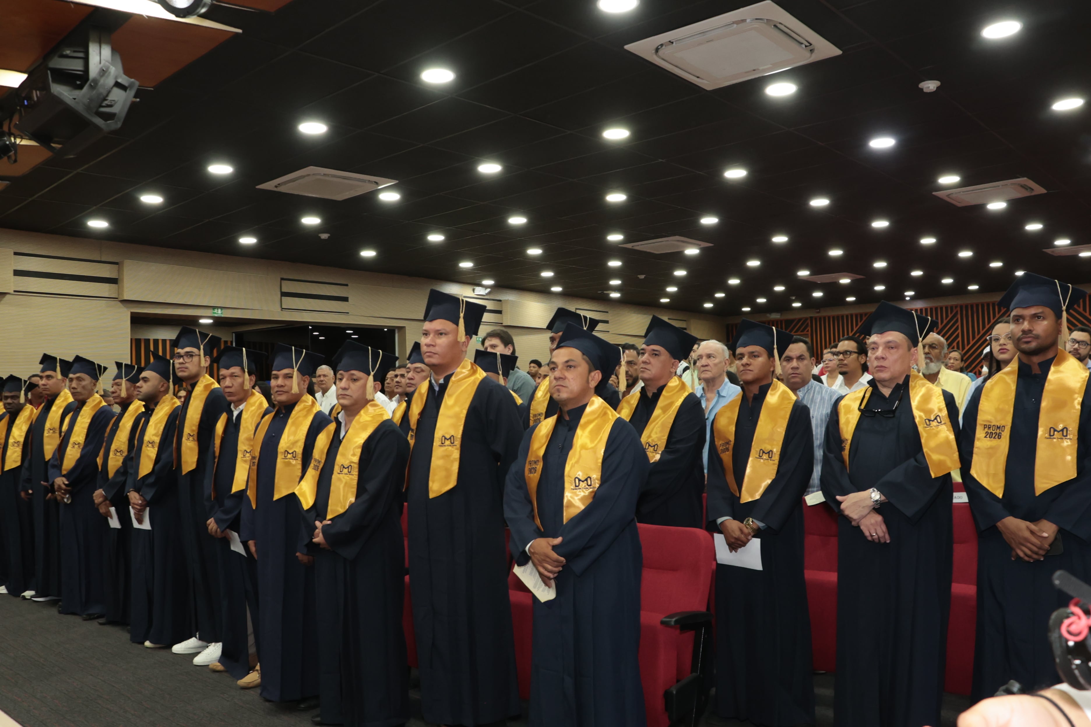 La ceremonia de graduación reunió a músicos de distintas generaciones y trayectorias.