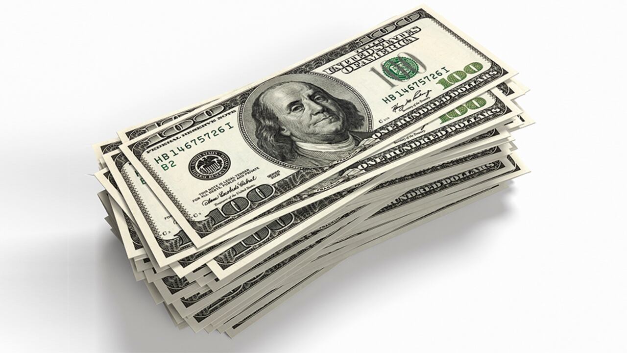 Precio del dólar continúa bajando