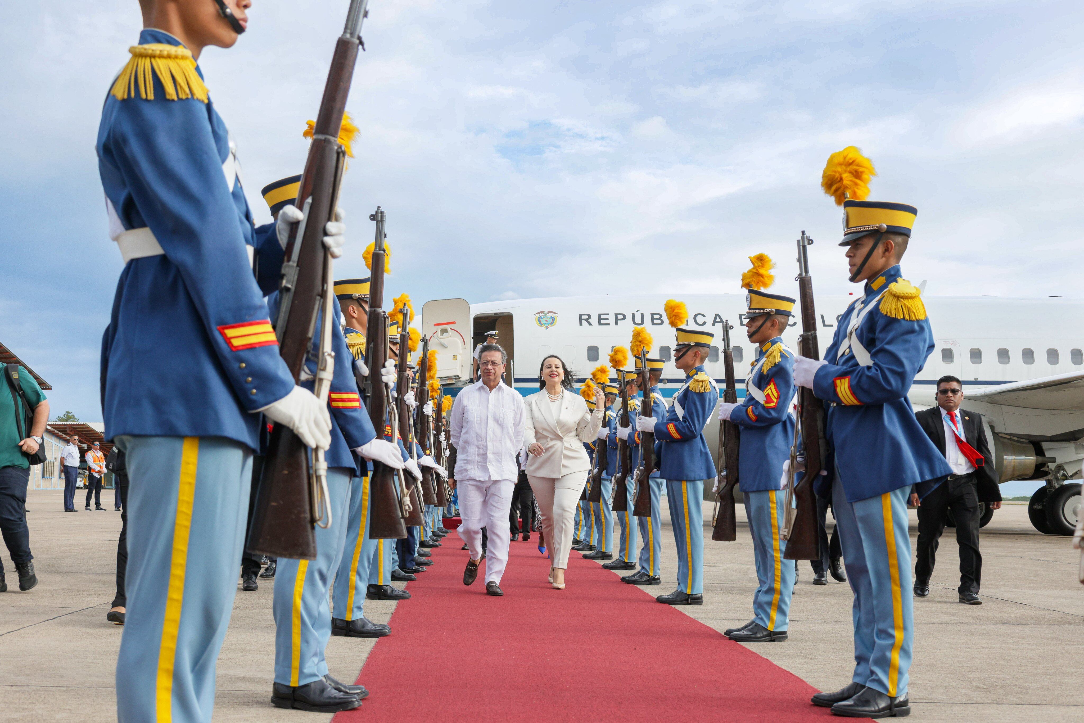 Llegada del presidente Gustavo Petro a Tegucigalpa, Honduras.