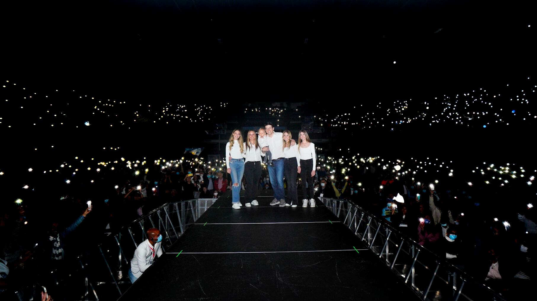 Miguel Uribe en su cierre de campaña en el Movistar Arena, en Bogotá. 02/03/2022.