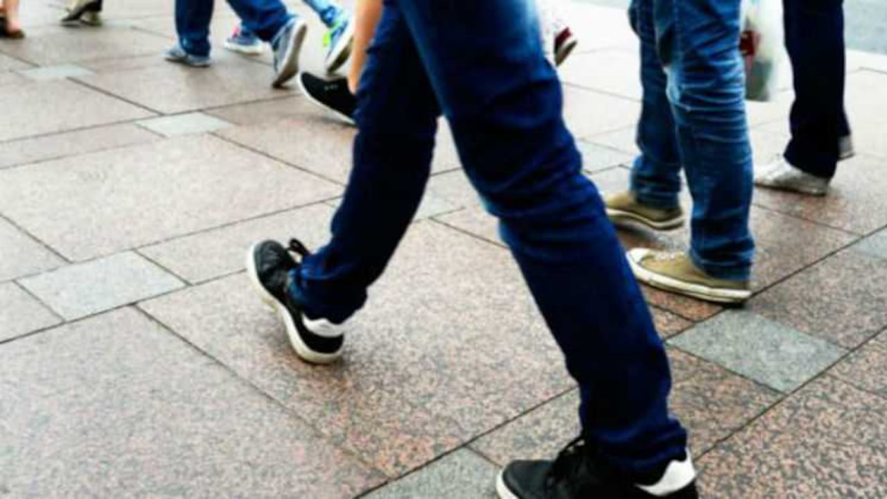 En la mayoría de los casos, ocurre en los pies y, específicamente, en el dedo pulgar.