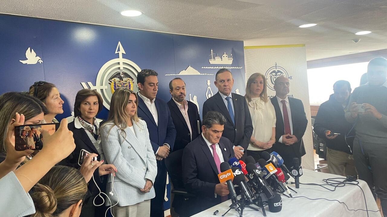 El procurador Gregorio Eljach tras su encuentro con los partidos políticos.