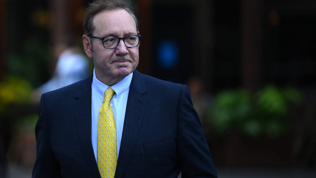 US actor Kevin Spacey arrives to the Southwark Crown Court in London on July 25, 2023. The jury in the sexual assault trial of Kevin Spacey began weighing the Hollywood actor's fate in the closely followed case. The two-time Oscar winner denies the counts, including indecent assault, which concern four men and are alleged to have occurred between 2001 and 2013. (Photo by Daniel LEAL / AFP)