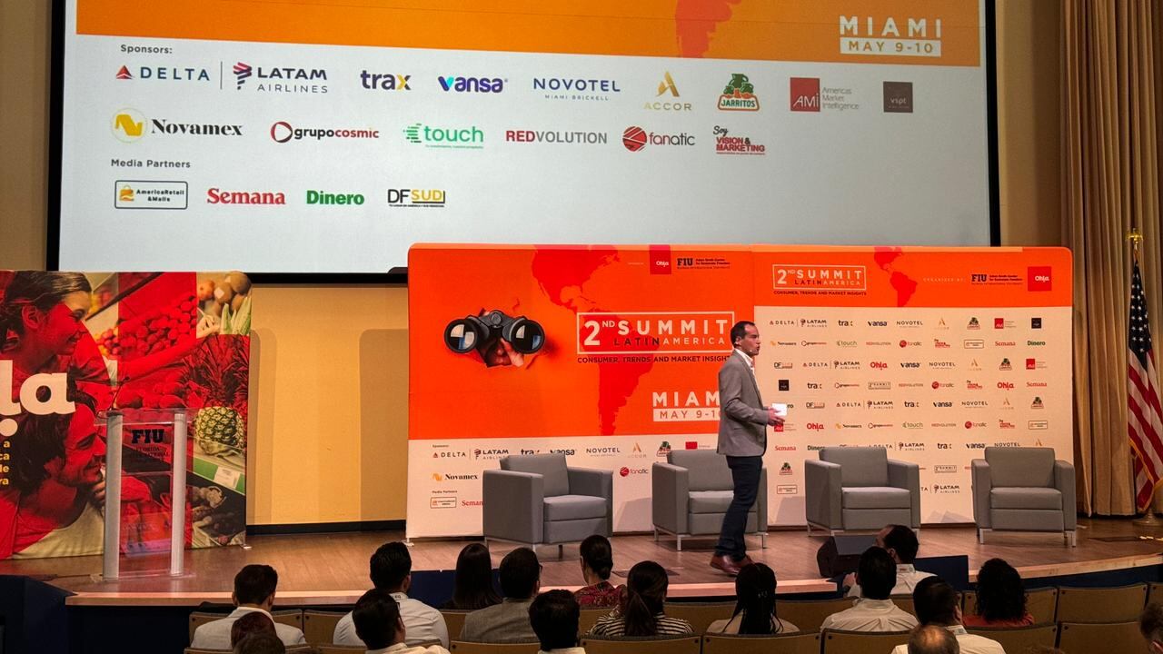 El evento tiene lugar en las instalaciones de la Universidad Internacional de la Florida