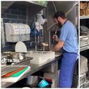 Según el tiktoker se puede ir a trabajar a Suiza tanto en invierno como en verano.