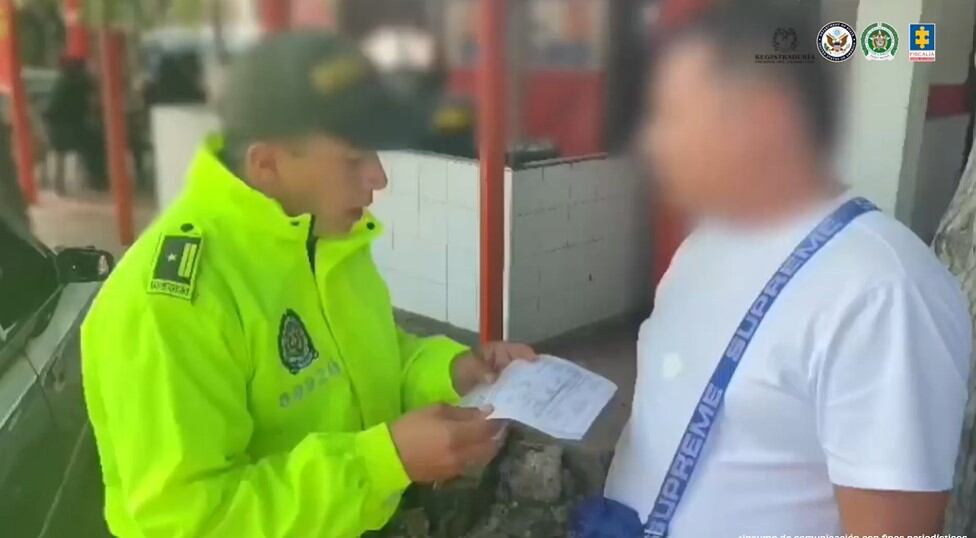 Así delinquía la red funcionarios que se convirtió en una banda de traficantes de migrantes. Sacaron más de 600 cédulas y pasaportes