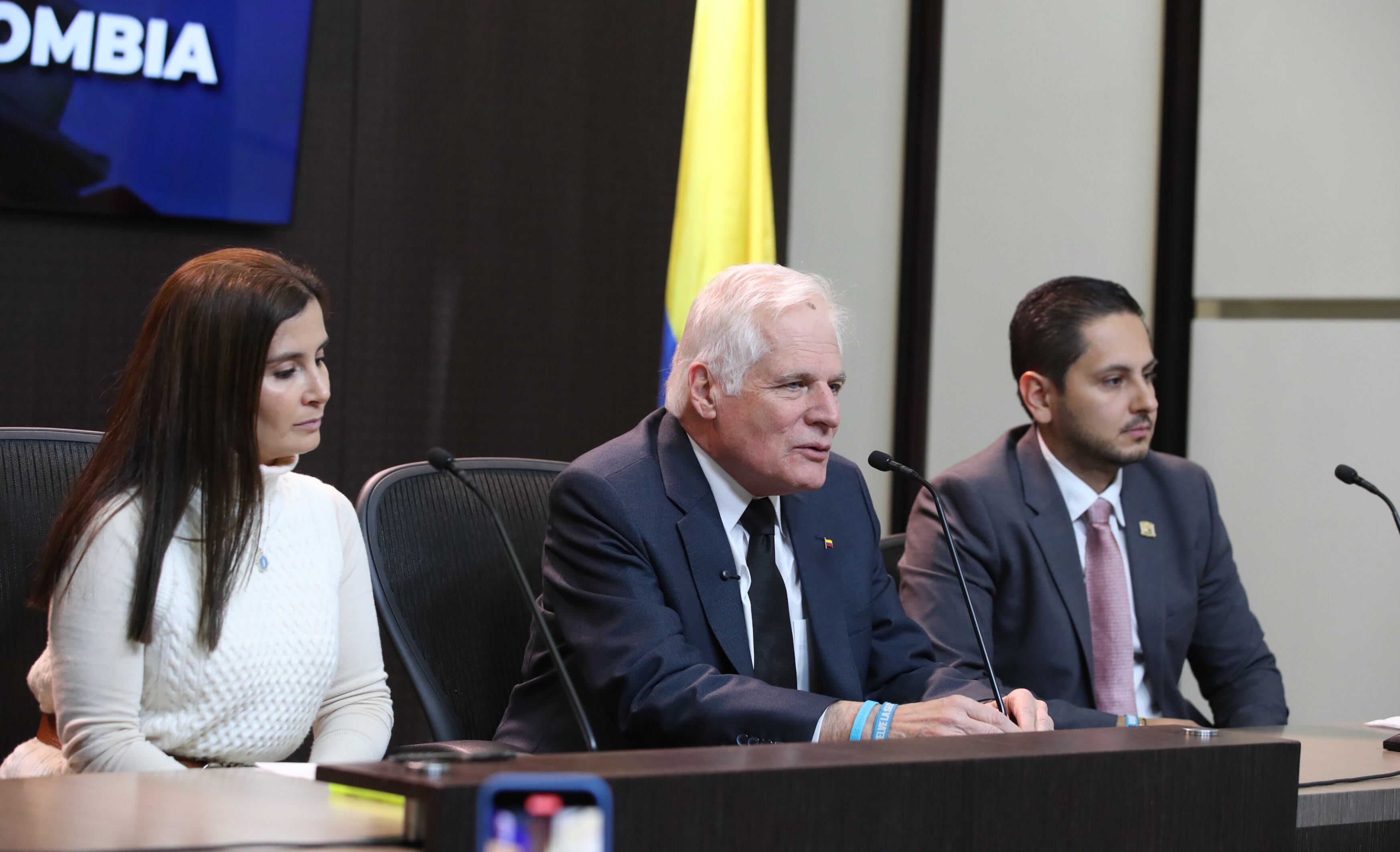 María Angélica Guerra, y el Dr. Miguel