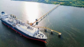 La planta regasificadora de SPEC en el Caribe abastece a las térmicas y puede ofrecer excedentes al mercado.