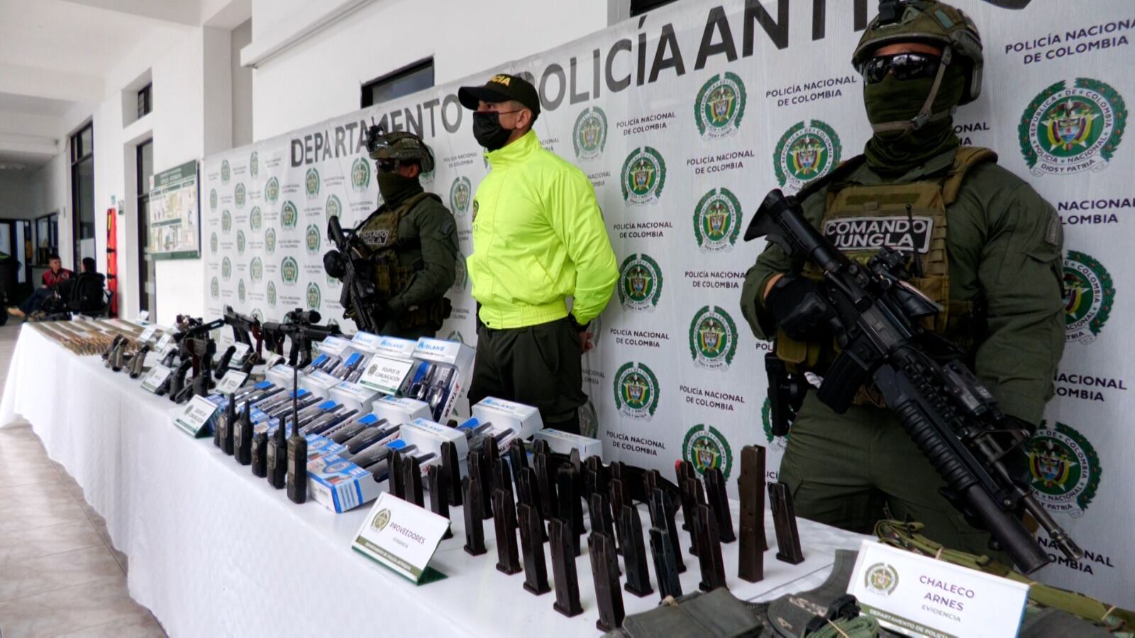 Armas y munición incautada al Clan del Golfo en Antioquia