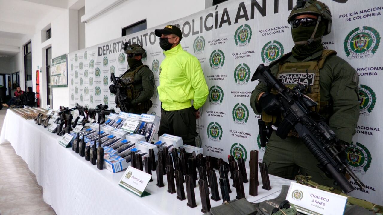 Armas y munición incautada al Clan del Golfo en Antioquia