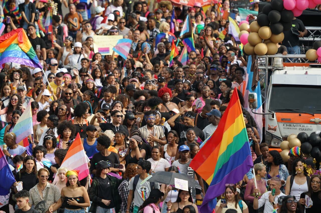 Cali ; Multitudinaria marcha LGTBIQ+ en la ciudad.