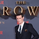 Matt Smith asiste al estreno mundial de la temporada 2 de Netflix "The Crown" en Odeon Leicester Square el 21 de noviembre de 2017 en Londres, Inglaterra.