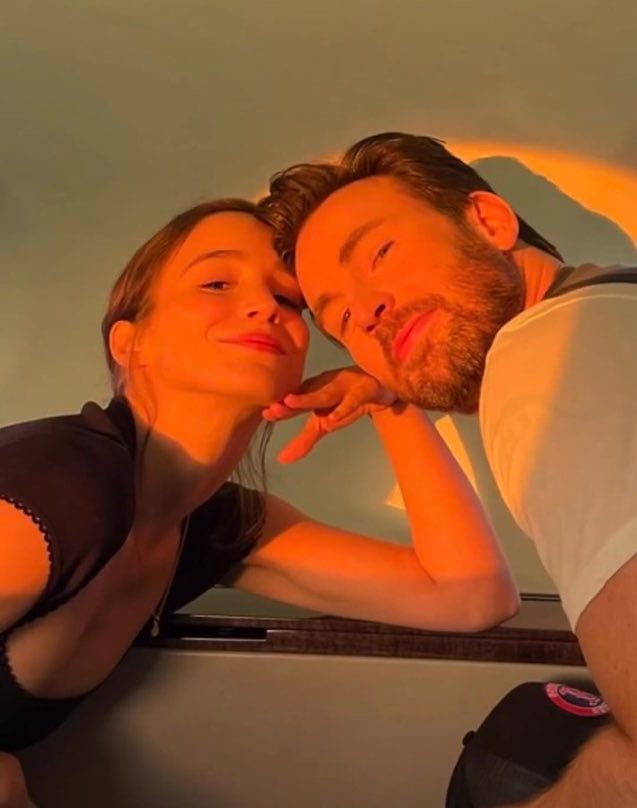 Chris Evans y Alba Baptista se habrían casado el pasado sábado 9 de septiembre de 2023.