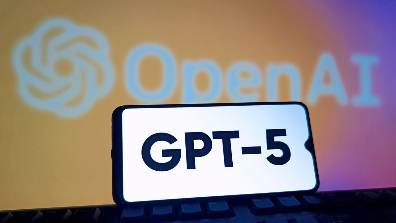 OpenAI presenta GPT-5, descrito como el modelo más avanzado del mundo por su inteligencia, rapidez y versatilidad.