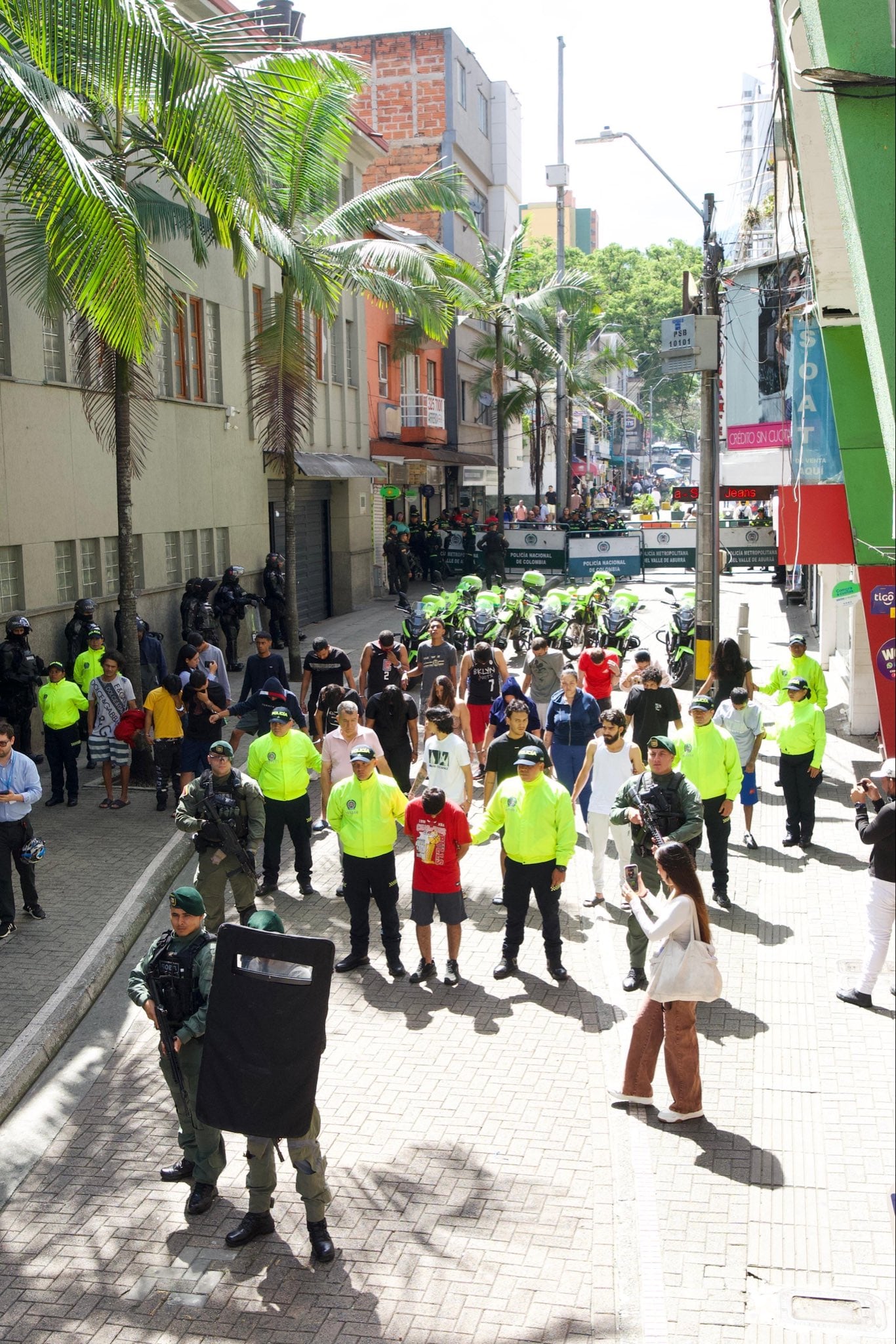 Operativos contra los grupos delincuenciales en Medellín.