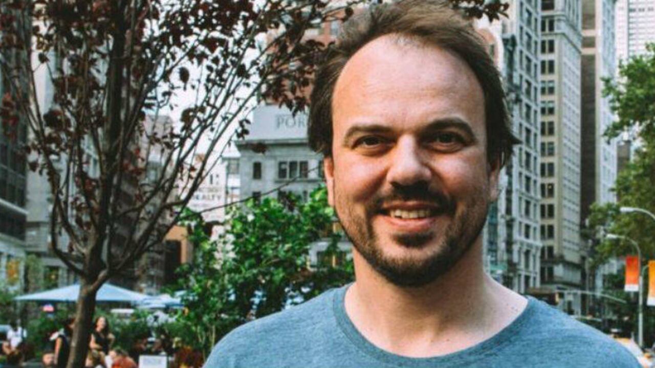 A Rupert se le ocurrió la idea de crear una página web para encontrar habitaciones por su experiencia personal. (Jose Tutiven)