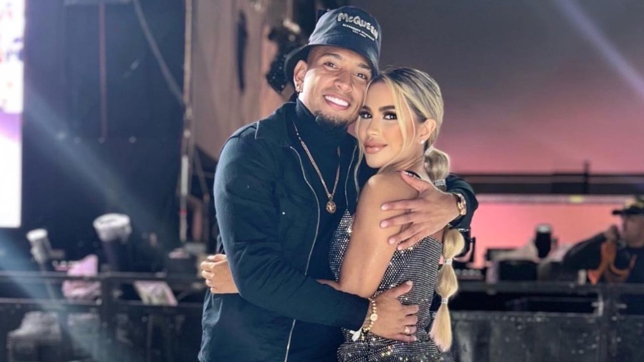 Jarlan Barrera junto a su pareja Melissa Cuadrado en el concierto de Daddy Yankee en Medellín